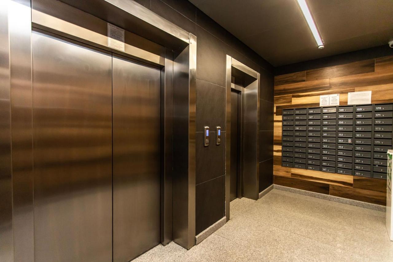 Sky House Premium Apartment In City Center Chişinau Exteriör bild
