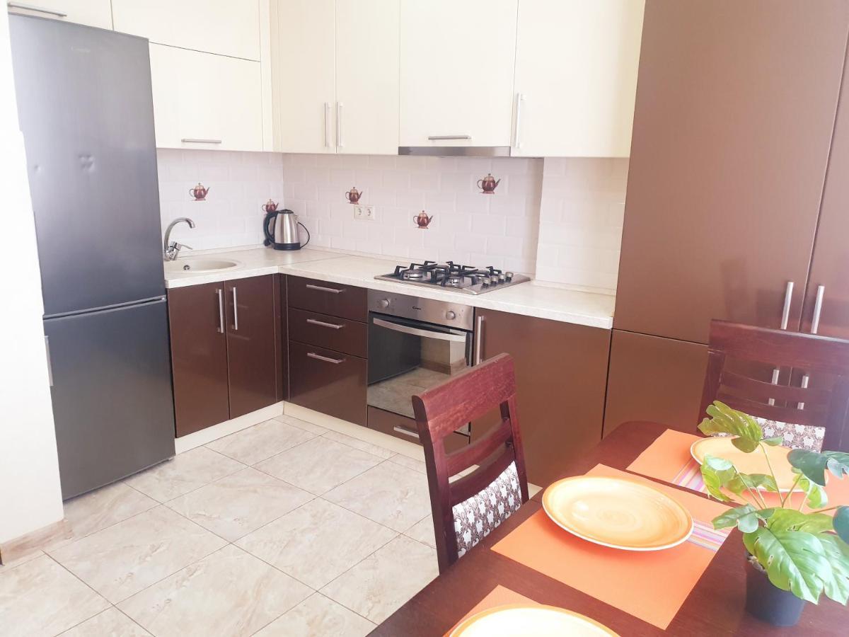 Sky House Premium Apartment In City Center Chişinau Exteriör bild